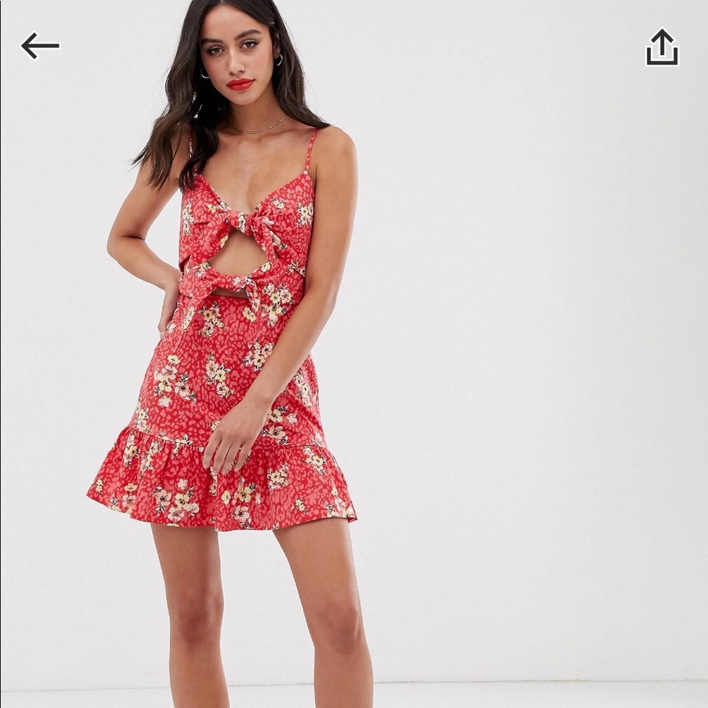 Cute red floral cut out dress!